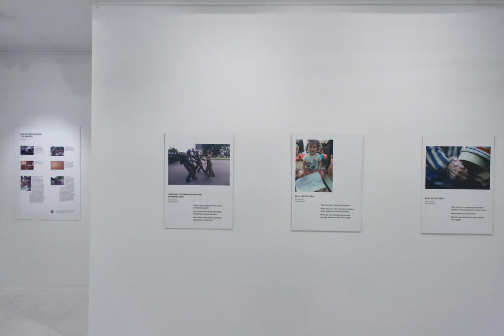 Zdjęcie sali z wystawy Humanitarian Principles
