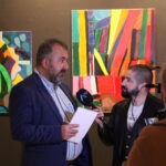 Zdjęcie z wernisażu wystawy Podróż w czasie Celalettina Kartala